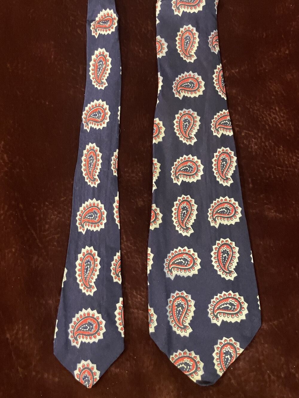 VTG Gimbel Brothers Silk Dark Blue Purplish Red Gray Paisley Men’s Neck Tie